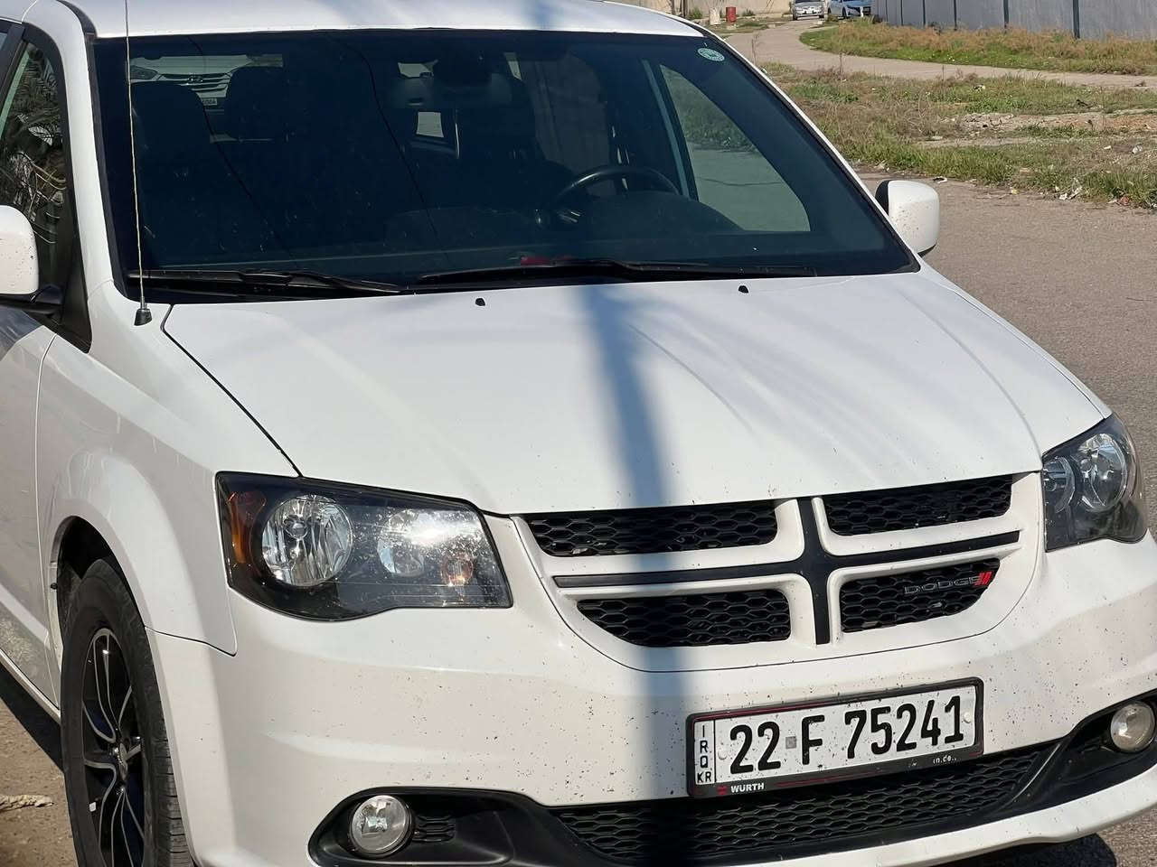 #السلام_علیکم
دوج كرفان موديل 2019 للبيع 
مواصفات GT يعني فول الفول 
محرك شرك كير قبل اسبوع شديته شرط 
مواصفات هيتر اكشانه اماميه هيتر استيرن هيتر امري اكشانه اماميه كهرباء بردات شاشه كبيرة شاشه صغيرة 
حادثها جاملق امامي وباب السايق 
سيارة شرط مال جنان صدر امامي خلفي شرط اترايك للبصرة 
صلاح الدين قضاء الشرقاط 
رقم الهاتف+واتساب ***********
