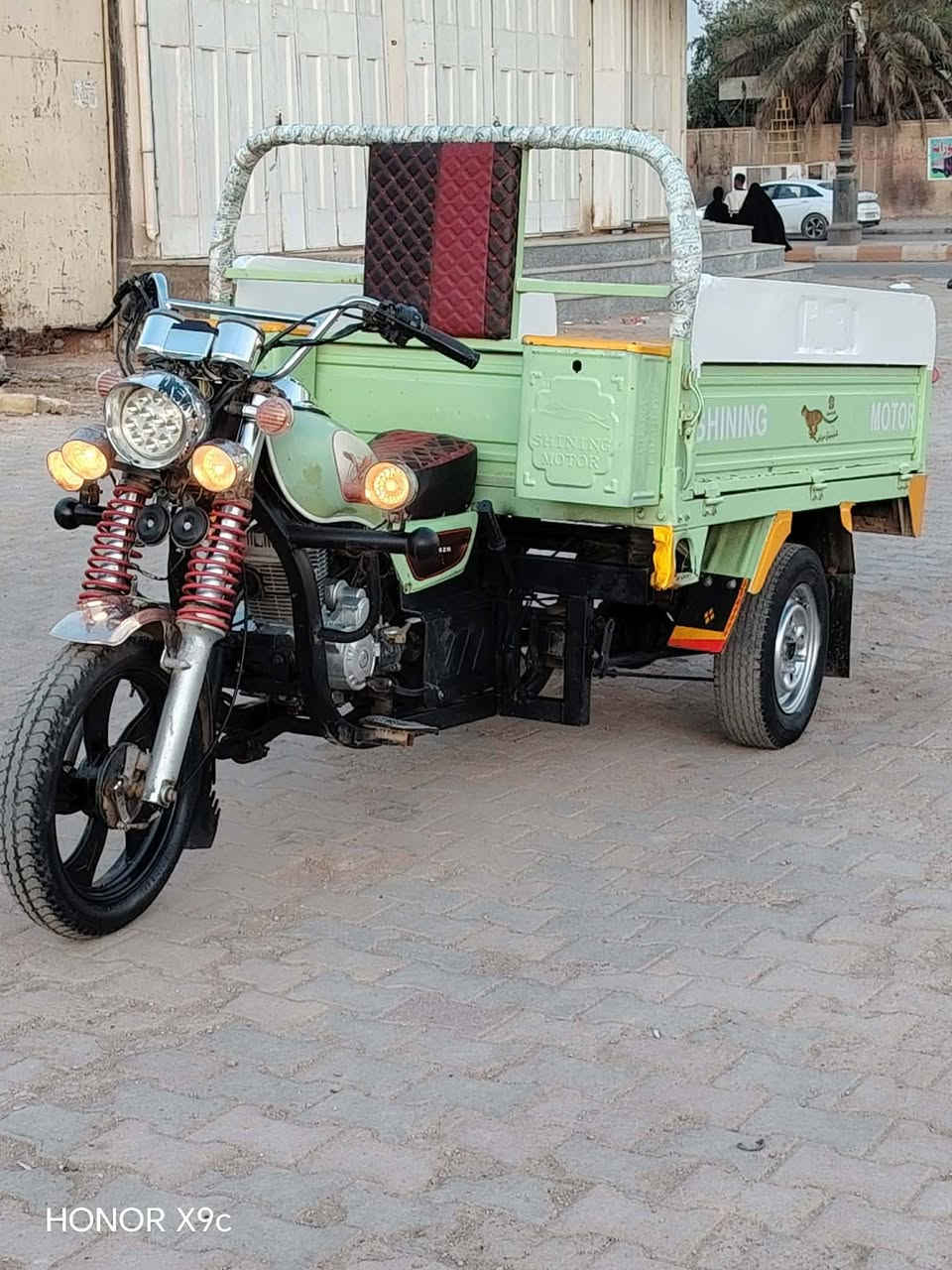 سلام عليكم ستوته جمره باب اول أوراق اصولي اكاتبك وي الوكيل مديل 2019 وبيهه محرك 2024 بيهه تخم تاير جوبلس كهربائيات كلهه جدد وشغاله دبلات شغاله نكره سلف ستوته مصبوغه حراري اثار جرد وصابغهه جماليه وشوفت عينك نضافتهه والواقع احلا بعد من الصوره مكانهه بديوانيه خاص ماجاوب تصل وبيك خير وتدلل مكلف بنشر هاذ رقم ***********
