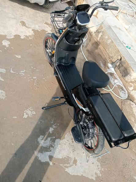 السلام عليكم
ماطور شحن للبيع 5 بطاريات سعر 250 وبي مجال عنوان موصل جانب الأيسر مزارع زيونه مقابيل دائره مرور الشلالات
