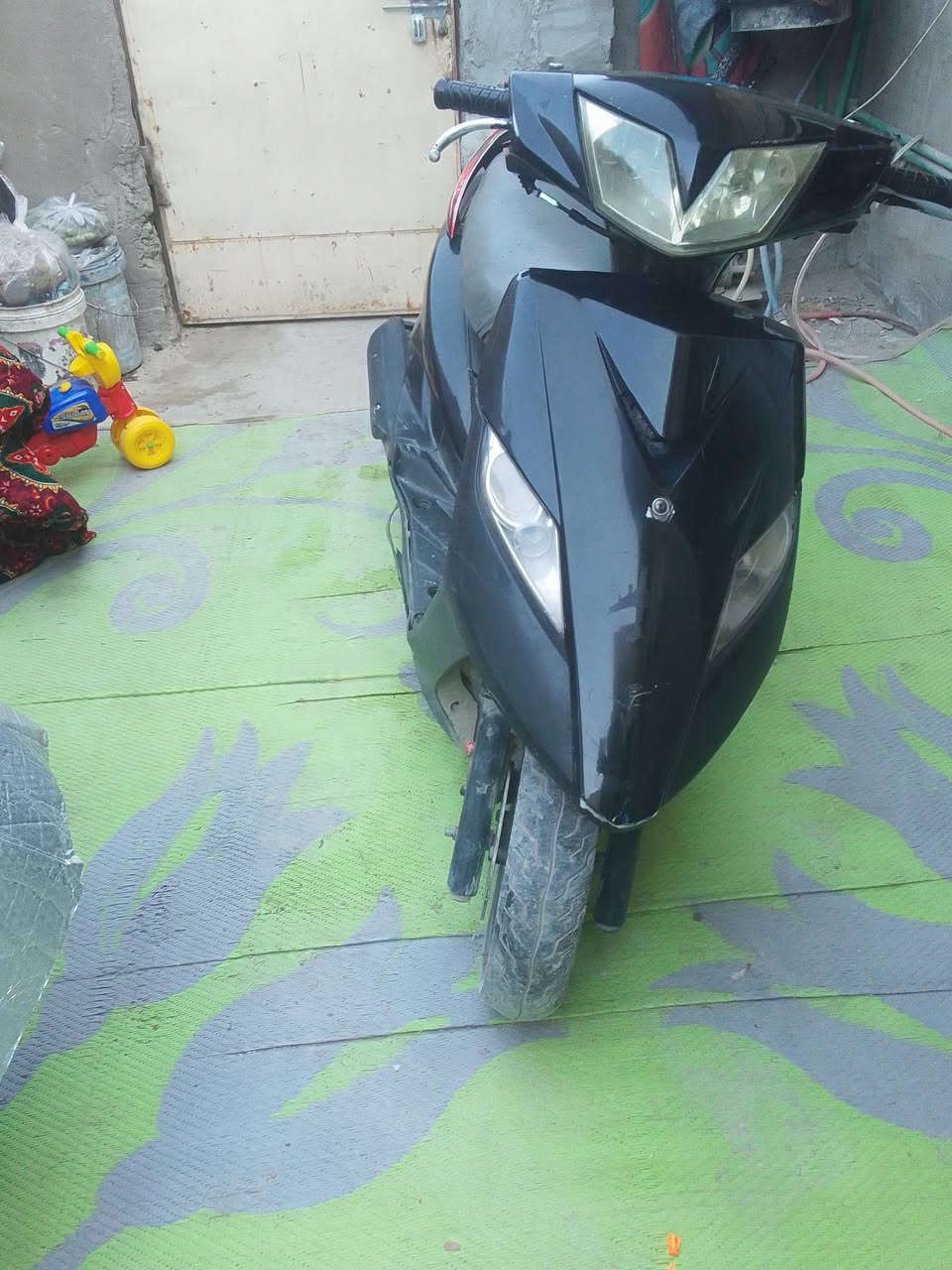 دراجة نظيفه ثعلب كاملة مكينه وكهربائيات وشلعة
بغداد الحبيبية الاستكشافات.  السعر 350 
***********
