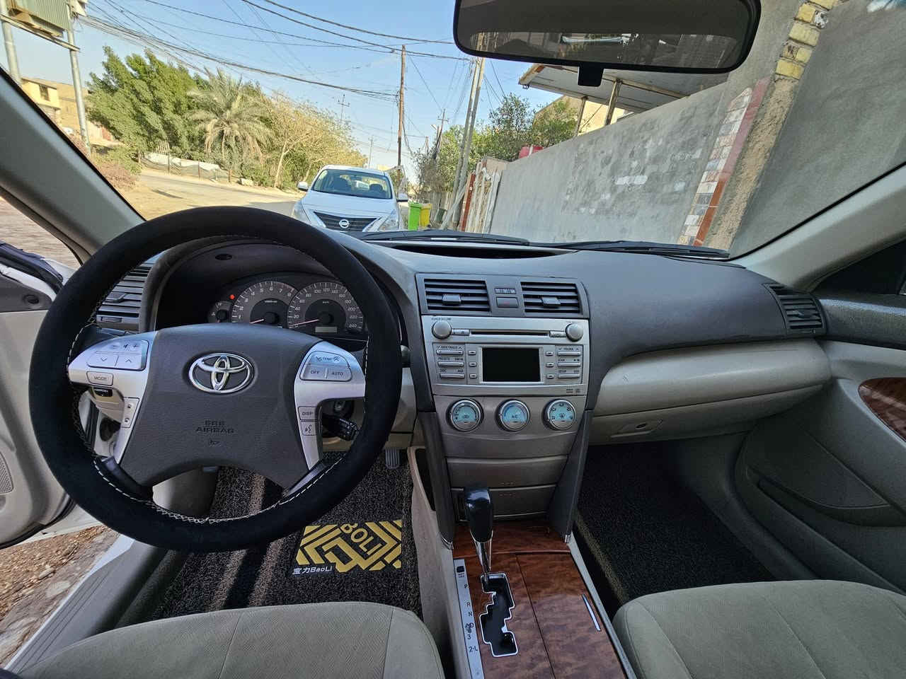 السلام عليكم كامري للبيع موصفات فول 
موديل 2008 نقص مابيهه كفاله عامه كير ومحرك رقم مميز 
بابل الاستفسار اكثر الاتصال ع الرقم ***********
