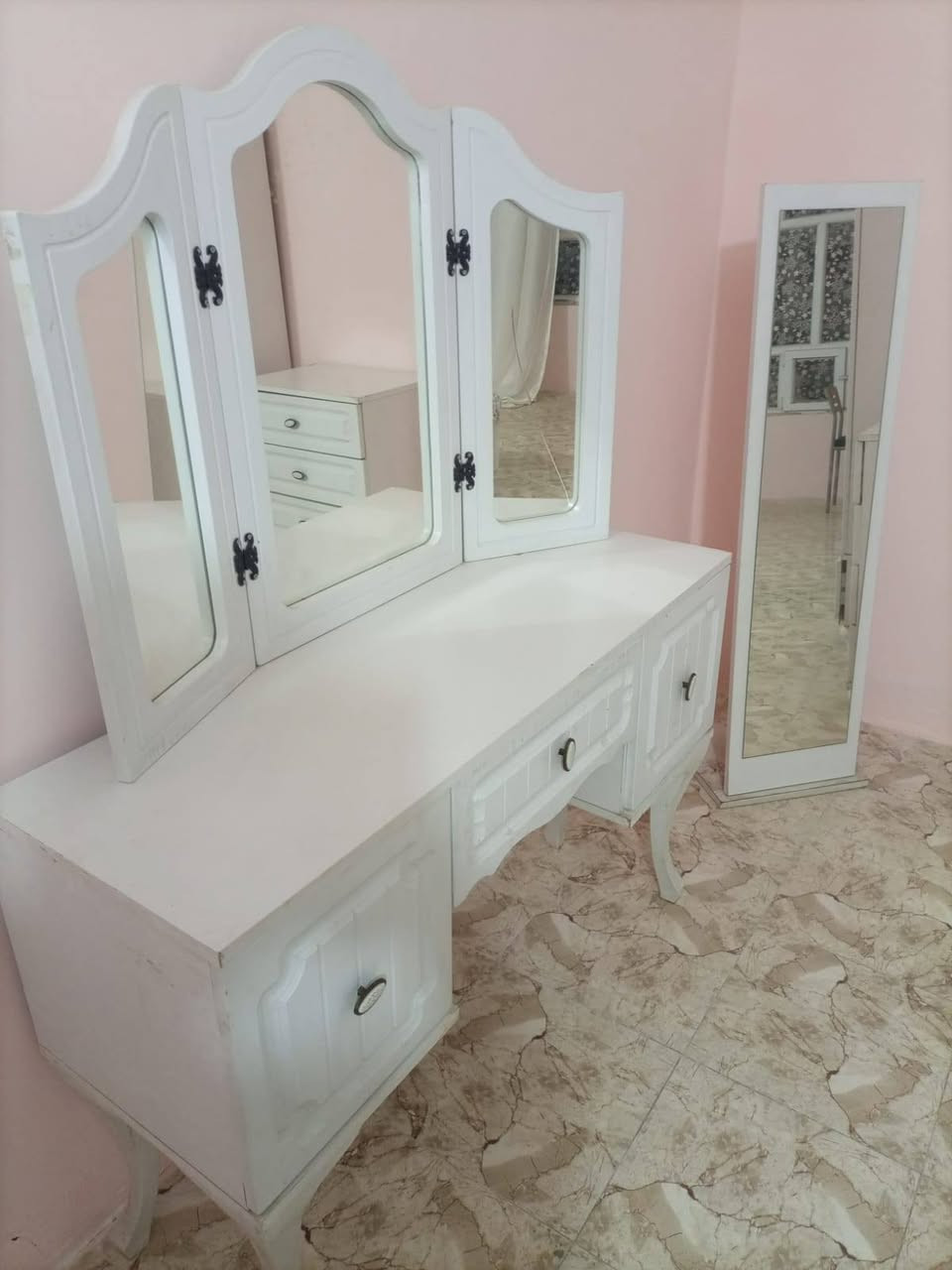غرفة كانتري للبيع اخذناها ب800 نريدها ب600
العنوان بابل /الحصوة


**إذا كنت صاحب هذا الإعلان وتريد حذفه لأي سبب، رجاءا أرسل رسالة إلى الدعم الفني**