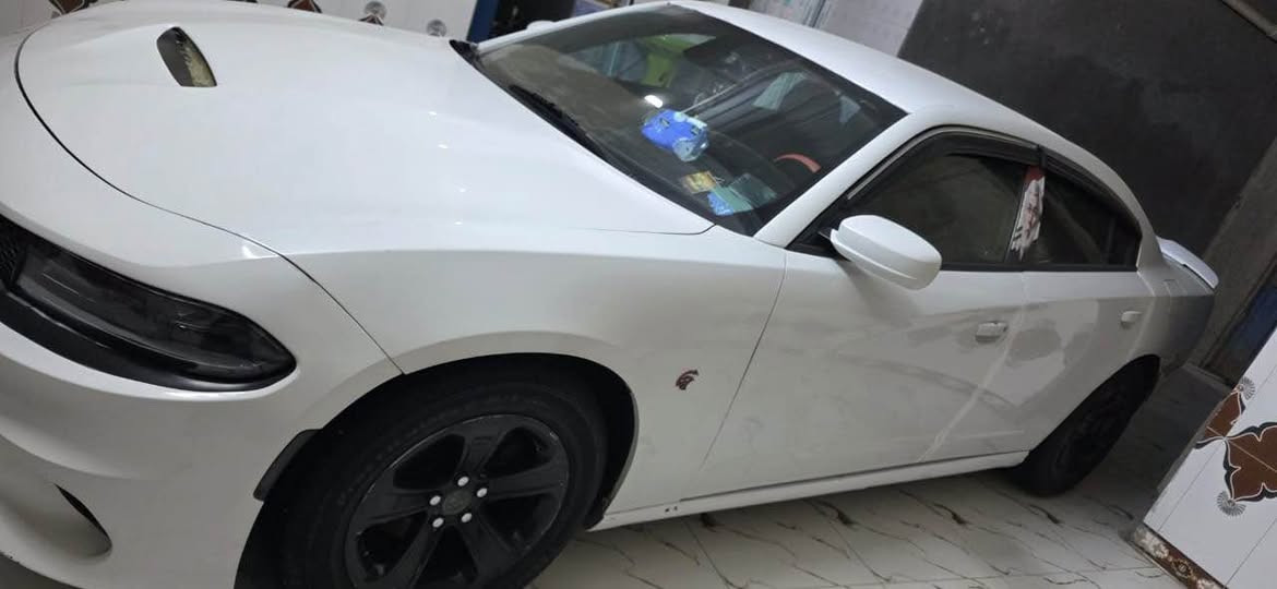 جارجر للبيع ١٦اصل السعر ١٥٥ الشراي فقط يخابر رقم الهاتف *********** القرنة, البصرة
