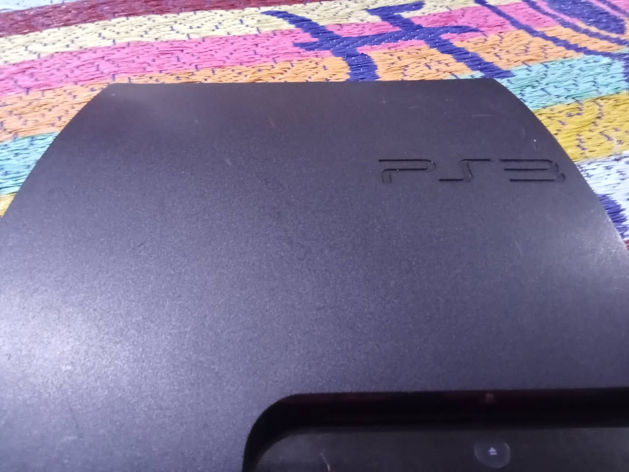 بلي 3 شرط النضافه وما طاب مصلح ومعه كامل ملحقاته تشتريه كبل تشغله ما ناقصه شي وبيه اكثر من 10 العاب كرة قدم ⚽ ، جي تي5 ، سيارات، دراجات، وكريتوس، ولعبه حرب سيوف وبعد الى اخري (السعر 120الف) مكاني ناصريه مركز الاتصال او استفسار على هاذه الرقم (***********)
