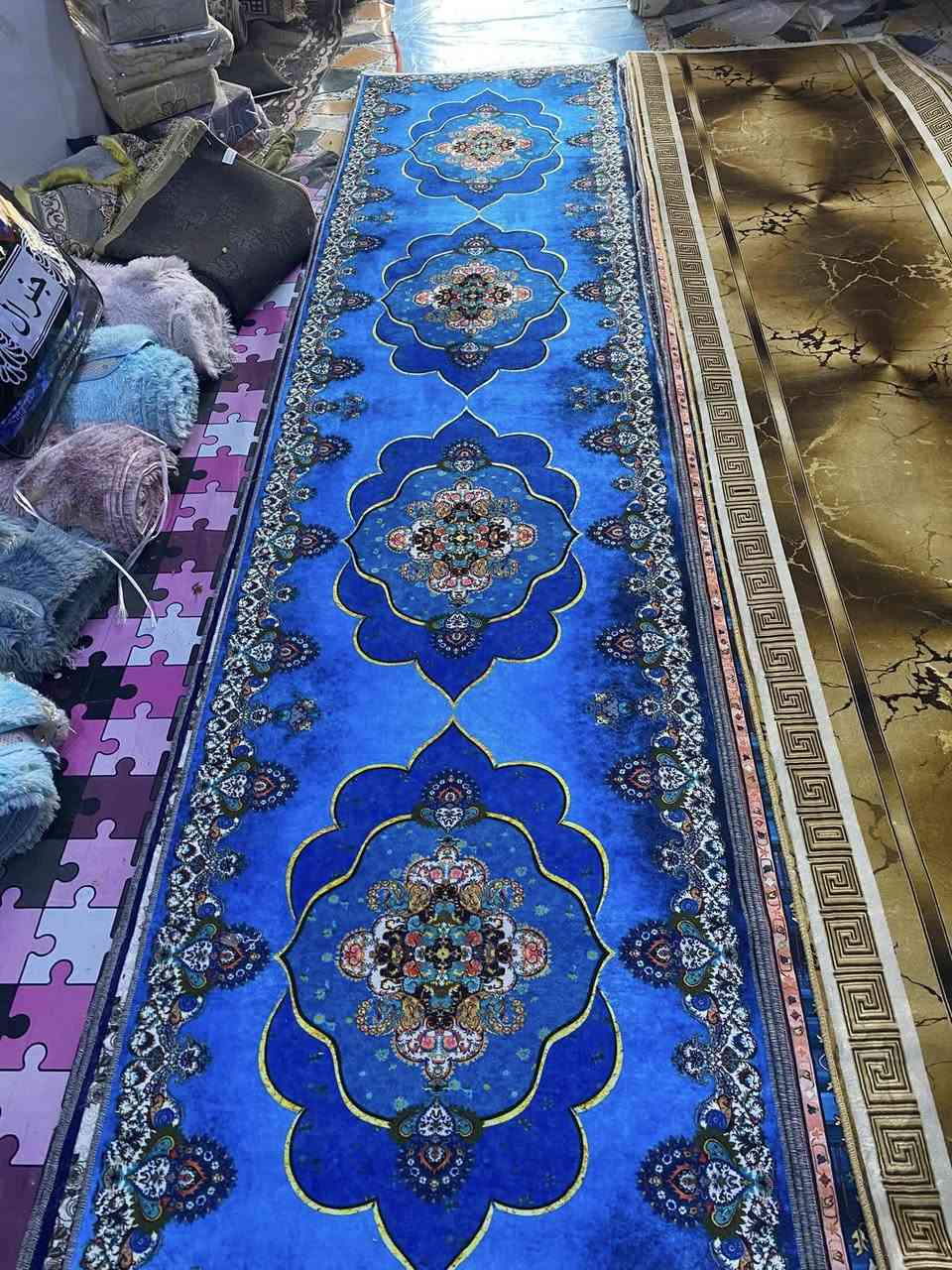 اسعار جمله. ثري دي مخلوط بكلاودي مدات 5 امتار الظهر كابوي العرض 90.  
العنوان كوت. الانوار. 
شارع السوك او المنطقه
مجاور مطعم صدام ابو الكباب
ت ***********
