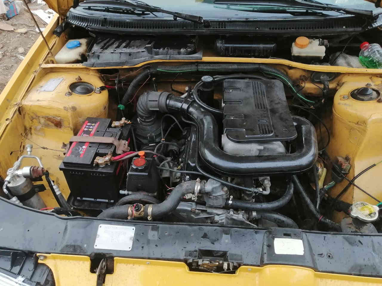 سلام عليكم بيجو روئ للبيع او مراوس حسب القناعه رقم بغداد باسمي هزه وهياه وغرامات كله مصفره تخم تاير كير مكينه خير من الله العنوان بغداد الشعله قرب مطعم الزيتونه *********** والسعر ٣٥ وبيه مجال
