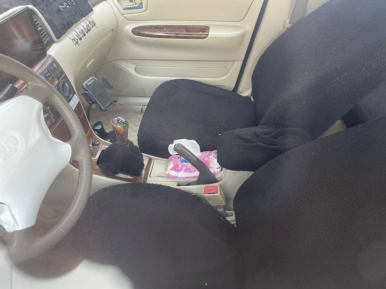 السلام عليكم
BYD موديل ٢٠١٣ 
واكعة عليها سقيفة من جهة اليسار 
كير ومحرك مكفول 
تبريد شغال 
محرك ١٨٠٠ ياباني ميتسوبيشي محور 
حدادية جاهزة 
السعر ٤١ وبي مجال 
التواصل حصرا على الرقم ***********
بدون امر اتصال حصرا و بيها مجال .
مكاني بغداد حي الجامعة
