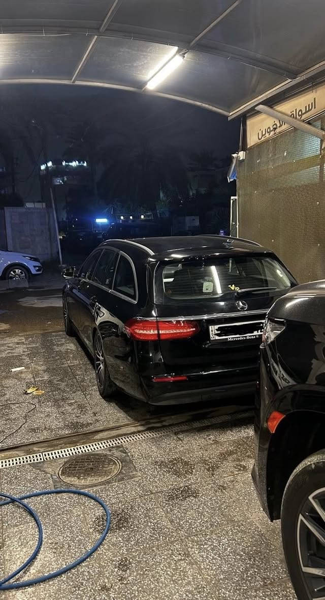 مرسيدس e200 2018
خليجية بيها بارد خفيف بالجاملغ الكدام اليمنه
ماشيه ٣٢٠ الف كيلو متر 
جنطة كهرباء اوضاع قيادة ٥ 
حدادية امامي جديدة 
حدادية وجوبلسات خلفي جديدة
شوته دهن صيانة قبل اسبوع مبدل كلشي
سيارة نشطة وجديدة
مستعجل عالبيع والمكان بغداد
السعر والاستفسار : ***********
