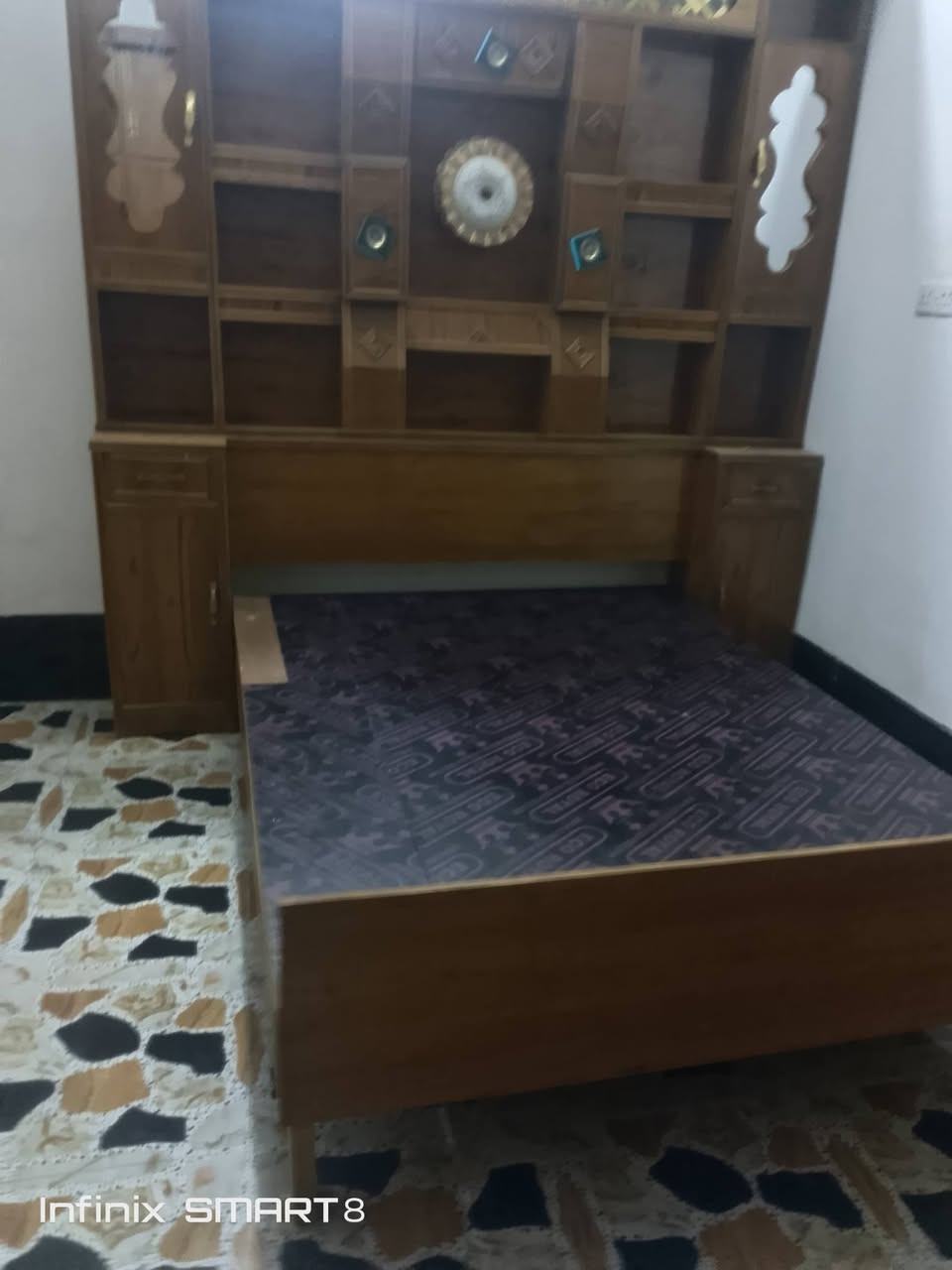غرفه اخشاب البيع مستخدمه
التواصل ع الرقم ***********
