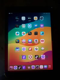 ايباد 9 • ٦٤ • نضافة ٩٤٪