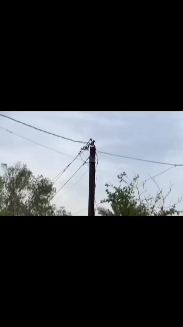 اوبترا ٢٠١١ شركه عامه اصفر بلاد
محرك جديد صارله ٣ اشهر مبدل زيرو شديته 
كير ومحرك وصدر وتخم تاير بلكات نوزلات حساسات كله جديد ومكفول سيارة مال بيت مجنبزه تخبل  حته ممشتغل بيه من بيت دوام كفاله عامه ترايك لسعوديه سياره كبل لشارع تخبل داخله جدا جديد ومدوشمه 
بيه طخه جمالغ خلفي فقط ومصبوغه لان ابومصلحه يعرف الاصفر كله يجرد صبغته جماليه وموجود صوره قبل صبغ سياره بل واقع بعد احلى خيرر من الله ضروف حكمت ابيعه وبلعافيه على يشتريه 
سنويه ٢٧ تنتهي مصفره هيئه 
مكانه بغداد شعله سعره ٧٠ 
جماعه ٦٠ اترجاك لا تعلق سياره مصروف عليه هواي مو تلزك وكلش نضيفه 
***********
