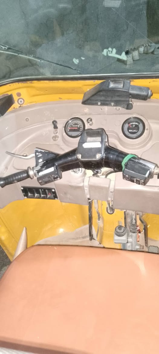 سلام عليكم تكتك للبيع موديل 20شهر 11 مرقمه بسمي مداور ثاني يوم تكتك مجفته تجفيته شركه ماعوزه برغي تكتك كامله خير من الله ،،،،،،وسعر أتصل ***********
