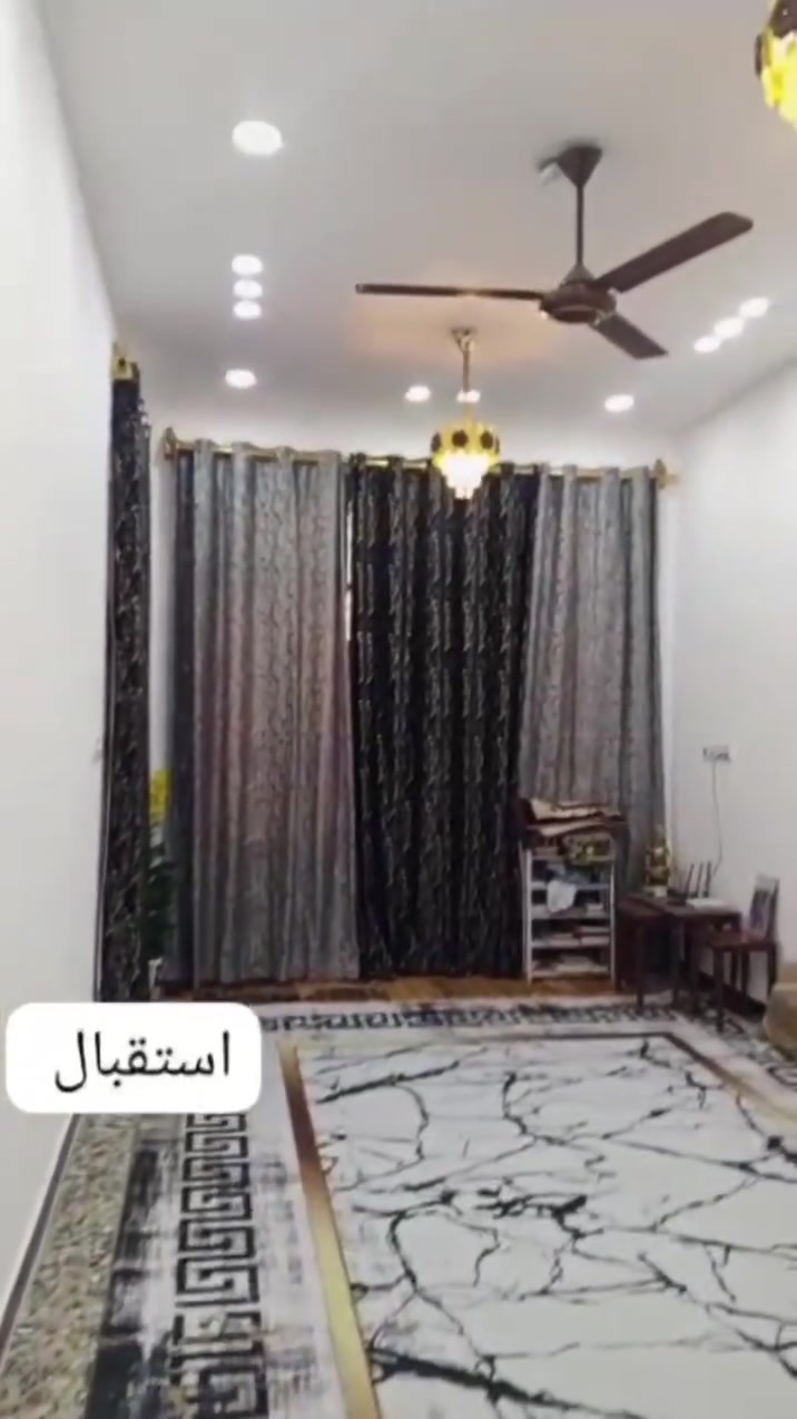#دار_للبيع مساحه 150 متر ألابعاد 7.50×20

🔻 ملك صرف زراعي سند 25 أراضي بيت بنيه 🔻

✅الخدمات/ ماء - مجاري - كهرباء - تبليط - تصريف مياه امطار

🧱بناء جديد  🟢 طابق واحد 

🟢يحتوي على استقبال و صحيات خارجيه و مطبخ وصحيات داخليه متكامله وغرف نوم كبيره عدد 2 وبيتونه والسطح اشتايكر كامل 

📍العنوان/ الزعفرانيه - حي الربيع - أراضي بيت بنيه فرع 10

              🔱 السعـر / 160 مليون وبي مجال 🔱 

للإستفسار أكثر الاتصال على الارقام:-

☎️ *********** - ***********

                   ***********

أو مراسله الصفحات:-

            الحاج حيدر الربيعي   -   رضيو حيدر 

🏠 عنوان المكتب / الزعفرانية - حي الربيع - مقابل شركة الهلال
