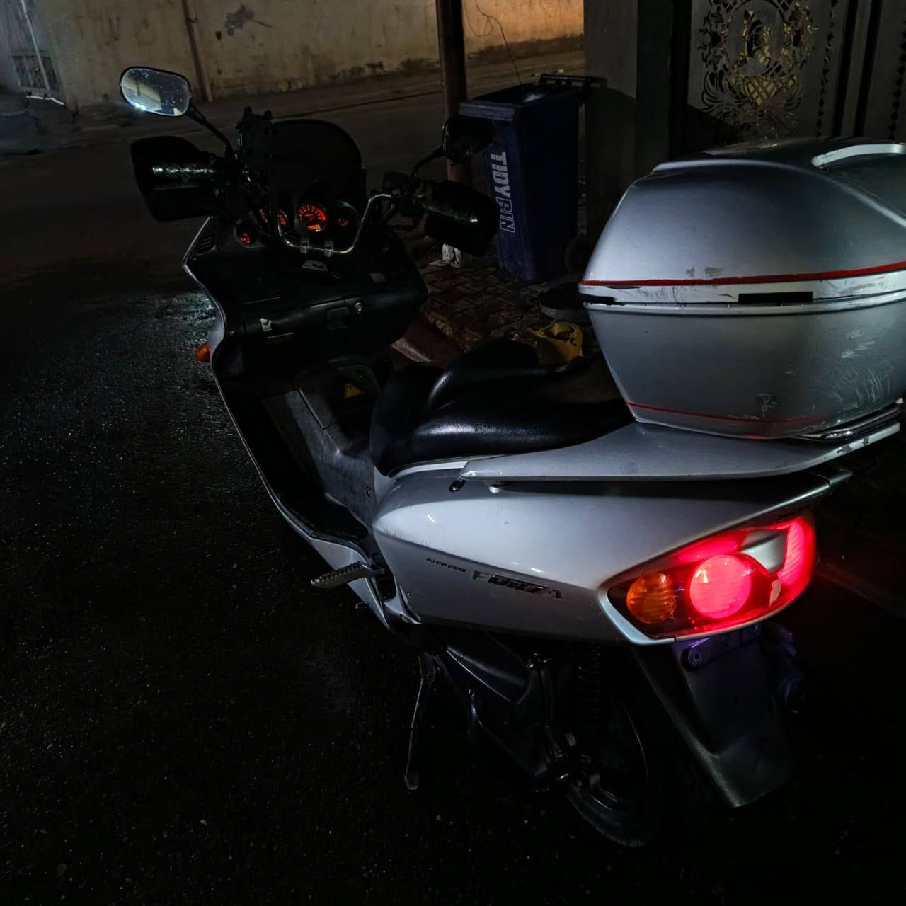 السلام عليكم فورزة 6/0للبيع نكرة سلف الدراجة خير من الله المكان بغداد حي السلام مركز الخنساء السعر550 رقم التواصل
 ***********
