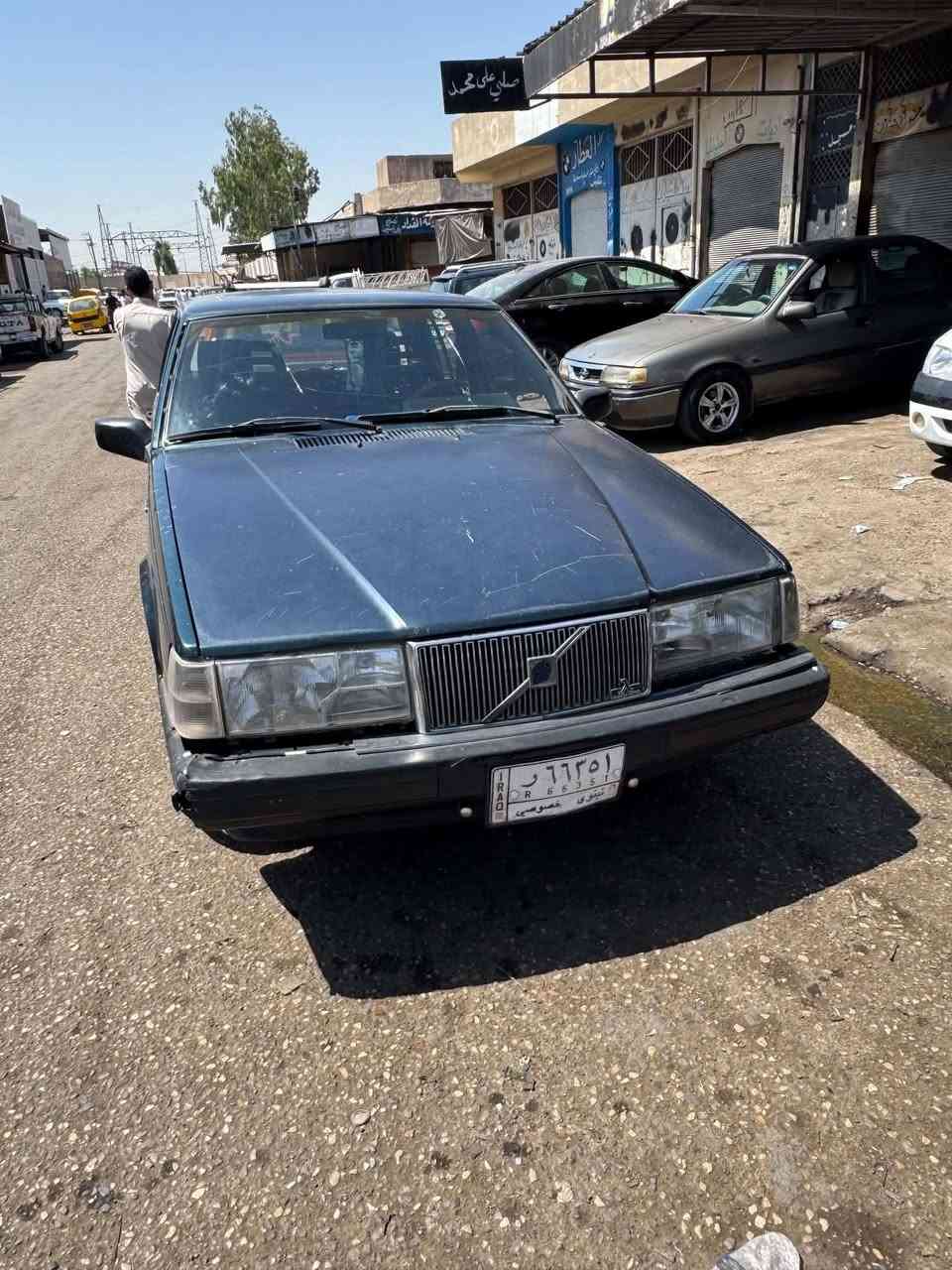 فالفو 740
موديل 1990
ضررها باب السكن محرك كير شرط
كهربائيات شغالة 
شرط التحويل 
السعر 32 وبي مجال 
***********

