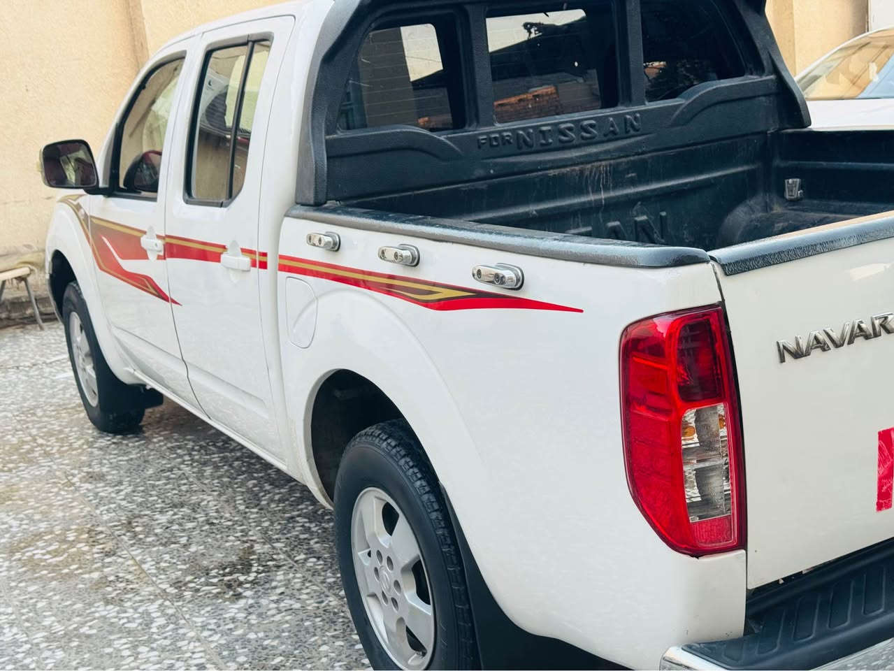 للبيع  ‭0775 425 4591‬ نيفارا  اوتوماتيك 2014 رقم كربلاء مشروع وطني  هزه وسنوية جديده سعره 113فول اوتوماتيك محرك وكير حدادية مظبوطه سياره جاهزة من كلشي سيارة حلوه مابية لاضربة ولا تبديل بيه سونار مرفق بالمنشور بدون داخل مكانه كربلاء المقدسة كربلاء, العراق
