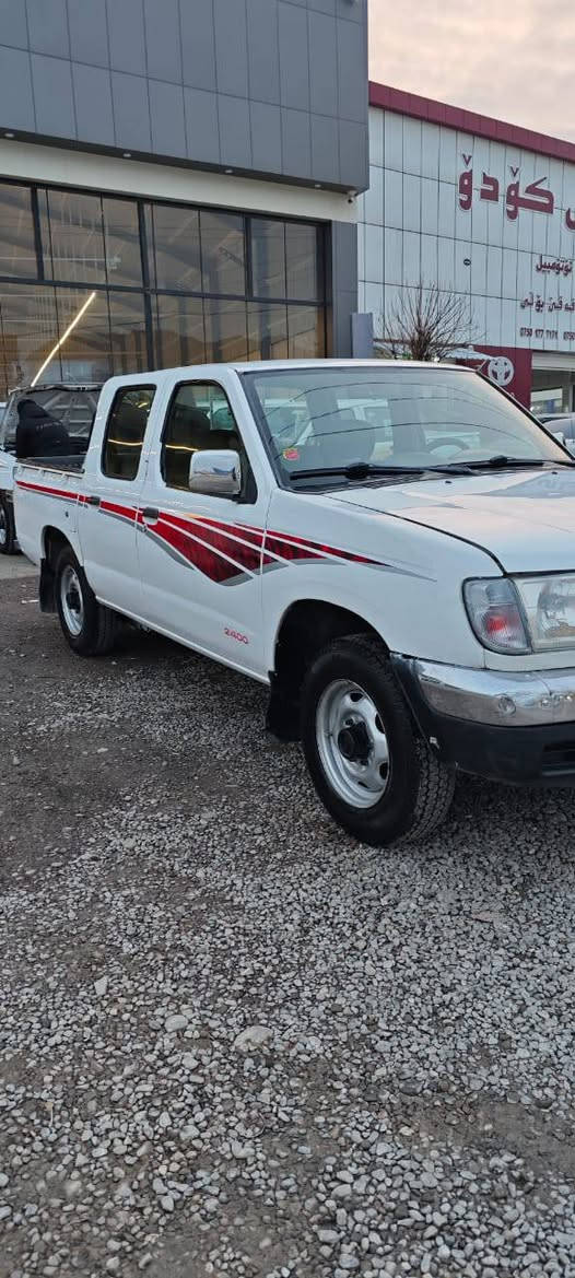 نیسان مۆدیل 2002 پەڵە بۆیاخ هەیە سەنەوی تا 2030 تازەیە چوار تەییەی لۆک غاز بەنزین گێڕ مەکینە بەشەرت نرخ 87گڵا کەمێ مەجەل 
شوین 
چوارقوڕنە 
ژ.م
***********
0771230627 دخان, السليمانية
