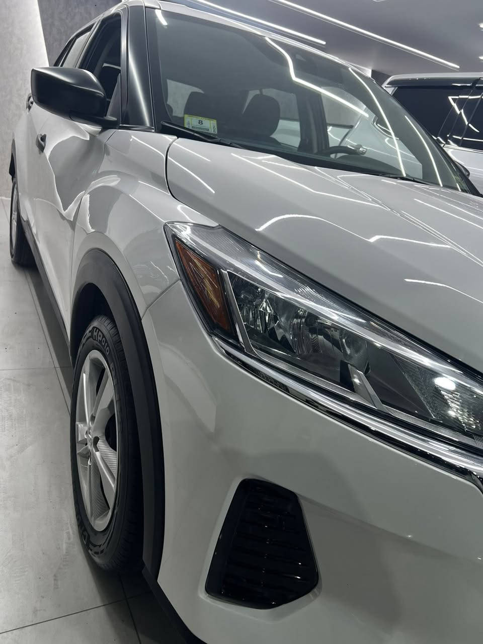 � للبيع – Nissan Kicks 2024

📌 VIN: 3N1CP5BV3RL527371
🏭 الشركة: نيسان
📅 سنة الصنع: 2024
⚙️ الفئة: S
🔧 المحرك: 1.6 لتر – 4 سلندر – بنزين
🔁 القير: أوتوماتيك CVT
🚘 الدفع: أمامي FWD
👥 عدد الركاب: 5
ماشیە ٢٠ الف کم 

🛡️ الأمان

 • ABS
 • نظام الثبات
 • Traction Control
 • وسائد هوائية
 • كاميرا خلفية
 • TPMS

🛋️ الداخلية

 • شاشة
 • بلوتوث + USB
 • تكييف
 • تحكم من المقود
 • مقاعد قماش

🛠️ الملاحظات

 بها باب و جملخ أمامي جانب نفر صبغ

💰 السعر: 137$
🔄 قابل للتفاوض

📞 للاتصال: ***********
