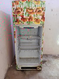 ثلاجة • ١٨ قدم • نظيفة