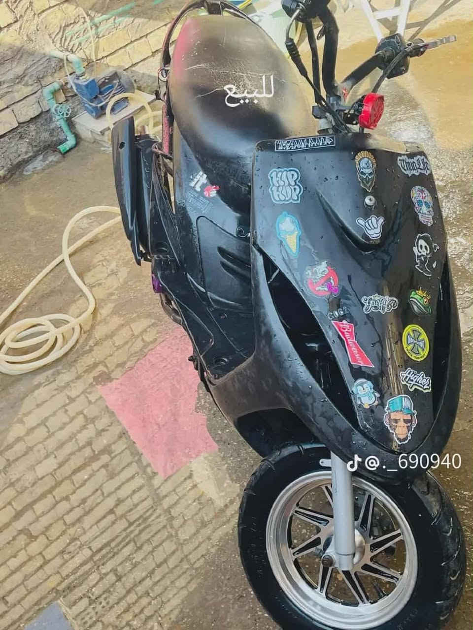 سلام عليكم دراجه ماكس للبيع او مراوس بكير  بوشه 55 الدراجه شلعه ومعدل الدراجه خير من الله المكان بابل الحصوه السعر 375 وبيها مجال قليل الرقم ***********
