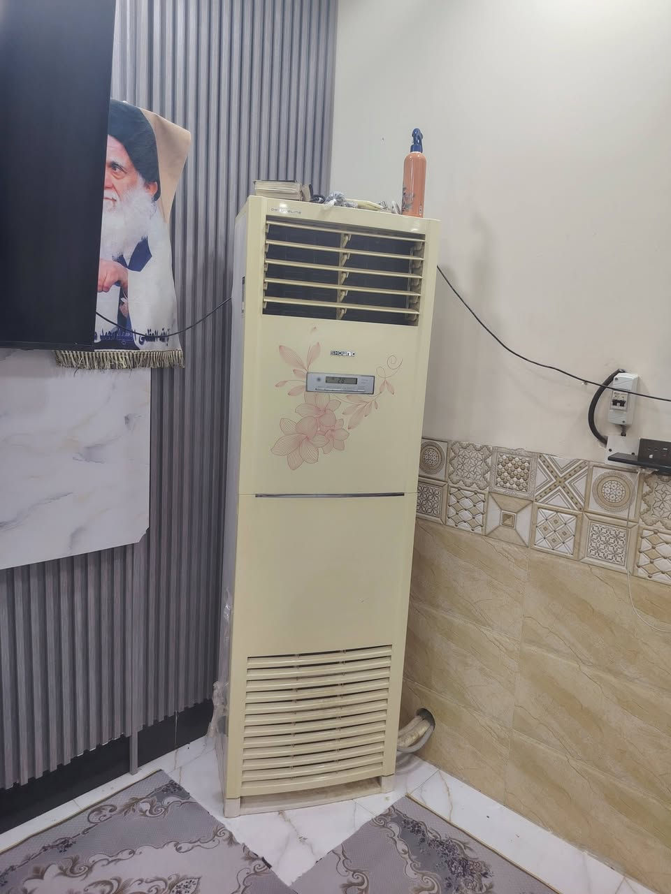 سبلت للبيع عمودي 3طن مشروط تجي تفحص وتشوف للتوصل ***********

