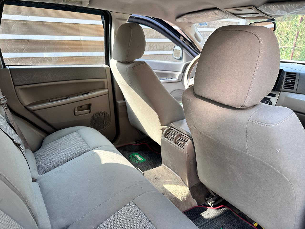 السلام عليكم جيب لاريدو 2007 مكينه 6 سلندر 3700 
السعر 105 ورقه وبيه مجال 
للاستفسار اتصال ‭‬ ‭ 0780 013 2750‬
