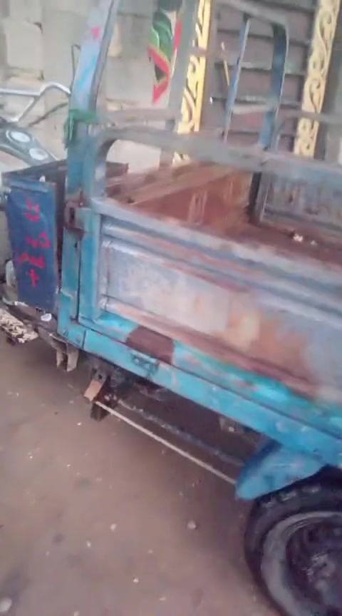 السلام عليكم ورحمه الله وبركاته
سوتة للبيع نضيفة سنويه اصوليه كامله 

العنوان: كربلاء المقدسة سيد اسماعيل 

الاستفسار:***********
السعر:850
