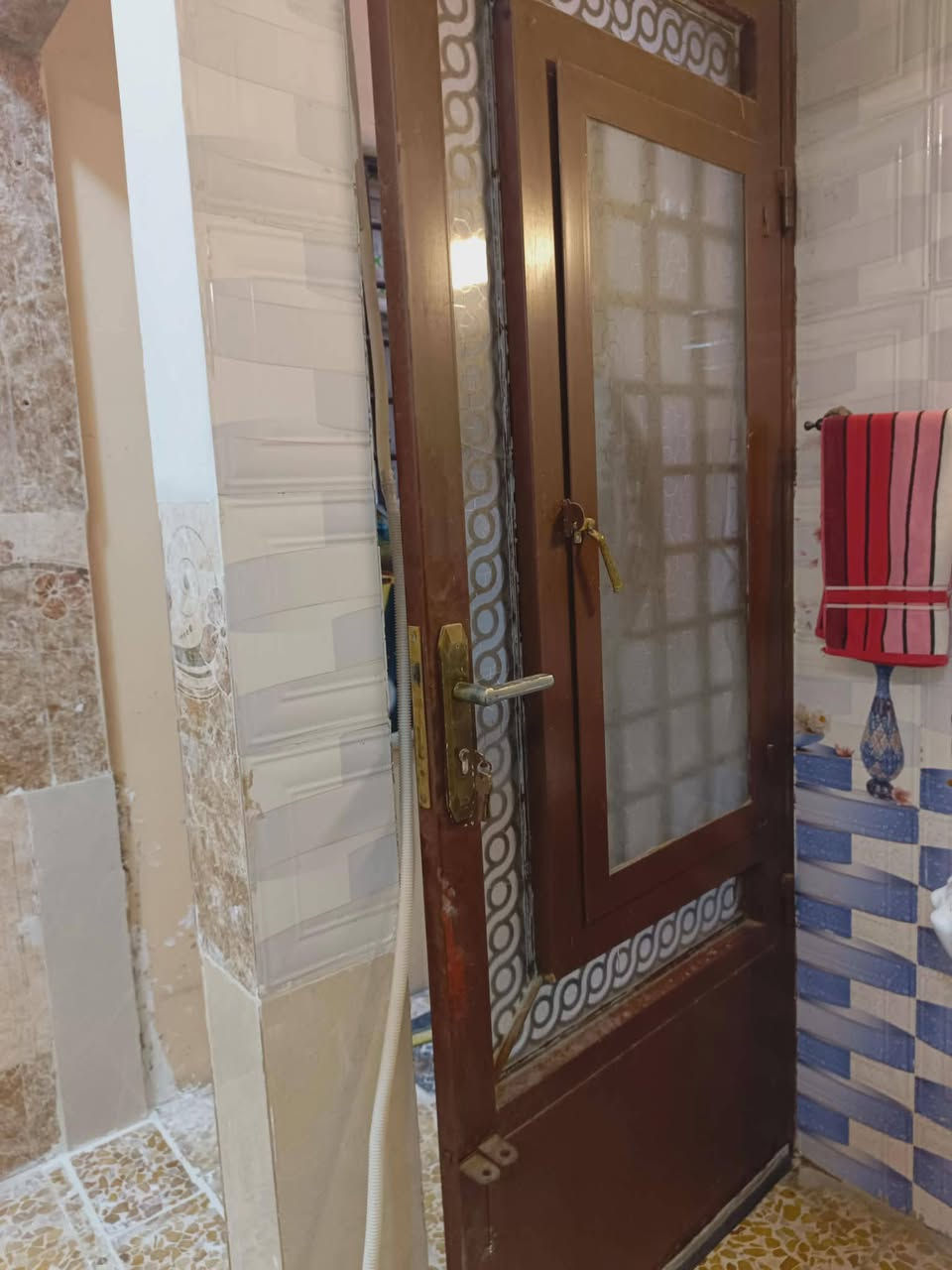 ‏باب معا شباك وحماية للبيع
‏
‏قياس الباب 90×226
‏
‏الشباك        96×159 معاه حماية


**إذا كنت صاحب هذا الإعلان وتريد حذفه لأي سبب، رجاءا أرسل رسالة إلى الدعم الفني**
