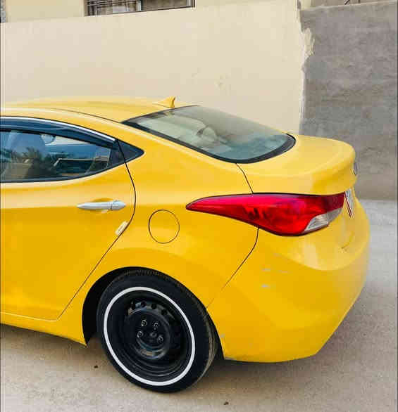 السلام عليكم النترا 2013  رقم بغداد سنويه ل29 مكينه 1800 دوش حادثه جاملغ خلفي  وسونار مرفق بلصور. سياره جاهزه مكينه وكير وحداديه وتبريد وتخم تاير كله خير من الله السعر 95 وبيها مجال مكاني حله الصوب الصغير الرقم ***********
