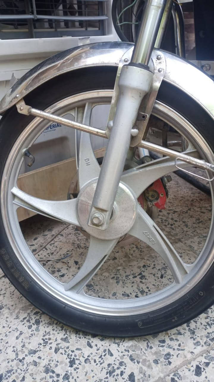 السلام عليكم ورحمة الله وبركاتة 
مطور هارلي نظيف 
 بطارياته حسب الفحص الشراي يشرفنه   يتواصل وياي على هذا الرقم  ***********وهم بيه واتساب
