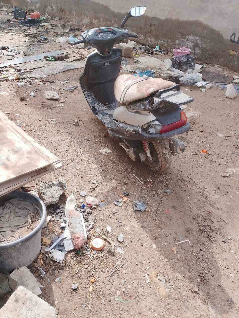 السلام عليكم شباب دراجه البيع بكان بغداد جسر اديالى الجديد الكرغوليى السعر 175الف شغاله***********
