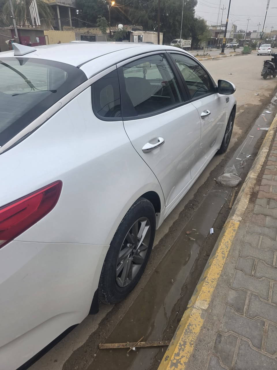 السلام عليكم للبيع كيا اوبتما مديل 20جاهزة للاخير بيهه قطعتين تبديل و٣ صبغ بدون ظرر داخلي شرط الفحص السياره كيرمحرك حداديه تبريد كله شرط رقم معوقين نجف ٤ اشهر وتصير حره تريد وكاله عامه تحويل بلخدمه السعر 135وبيهه مجال للطيبين للاستفسار ***********
