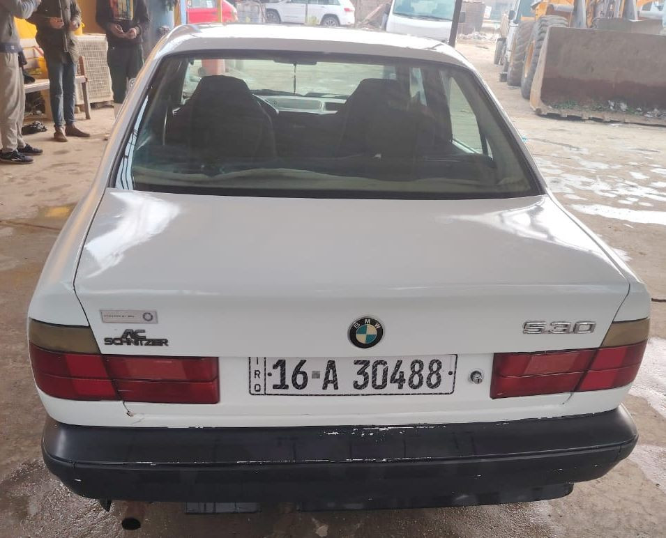 السلام عليكم للبيع بي ام حجم 530 مديل 92 رقم قادسيه نكليزي بسمي سنويه لل 2030 مشروع وطني تحويل مباشر محرك اوكير رأس الثور حداديه جديده تخم تاير جدد كهربايات شغاله تبريد شغال السعر ٤٣ ورقه اوبيه مجال  العنوان دوانيه قضاء الشامية  التواصل اتصل ***********
