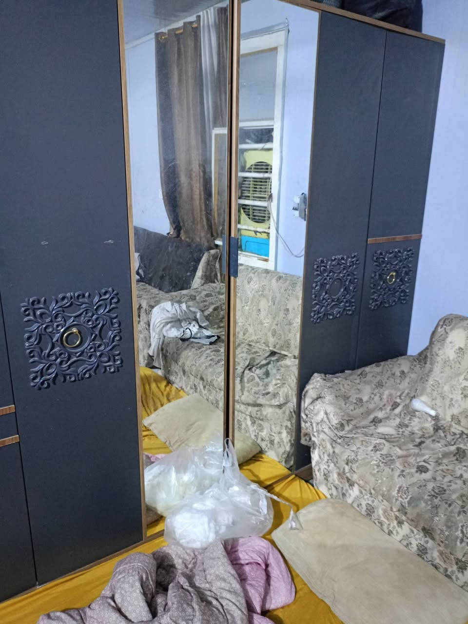 غراض للبيع لغرض السفر حله شارع 80 قرب ساده ابو خطه واتساب ***********
