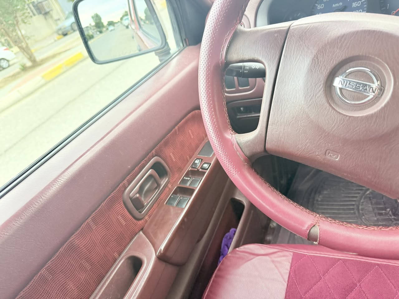 السلام عليكم نيسان موديل ٢٠٠٩سياره فول دبل رون جام كهربائي رقم سليمانيه باسمي دفتربانزين بيه مكان كركوك سياره مابي لاصبغ ولا ضربه ولا تبديل مكفوله بس بارد شويه استفسار على الرقم او خاص ***********سنويه لل٢٠٢٧
