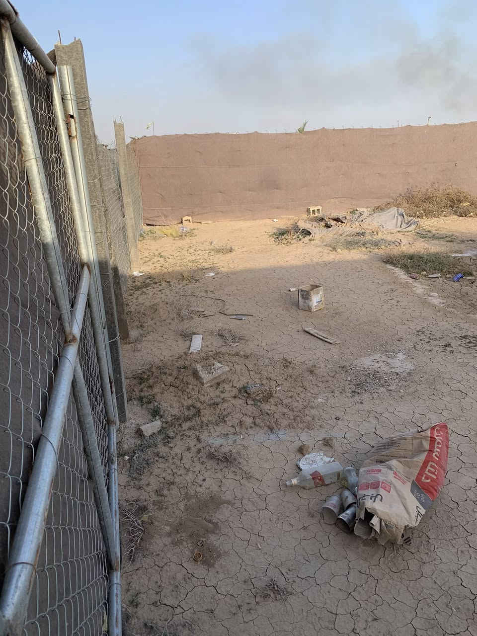 للبيع او مراوس عقار او سيارات 

قطعه ارض سند زراعي 

المساحه 600 م 

مسيجه بل كامل 

الموقع مدخل 3 

للأستفسار

‭***********‬

***********
