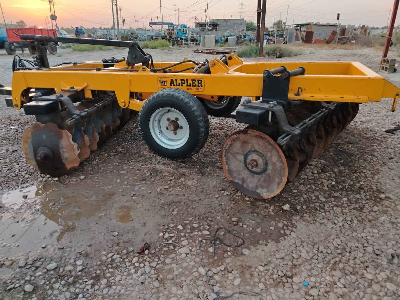دسك البلير أبو الحلقه حجم ٢٤موديل ٢٠ ***********
