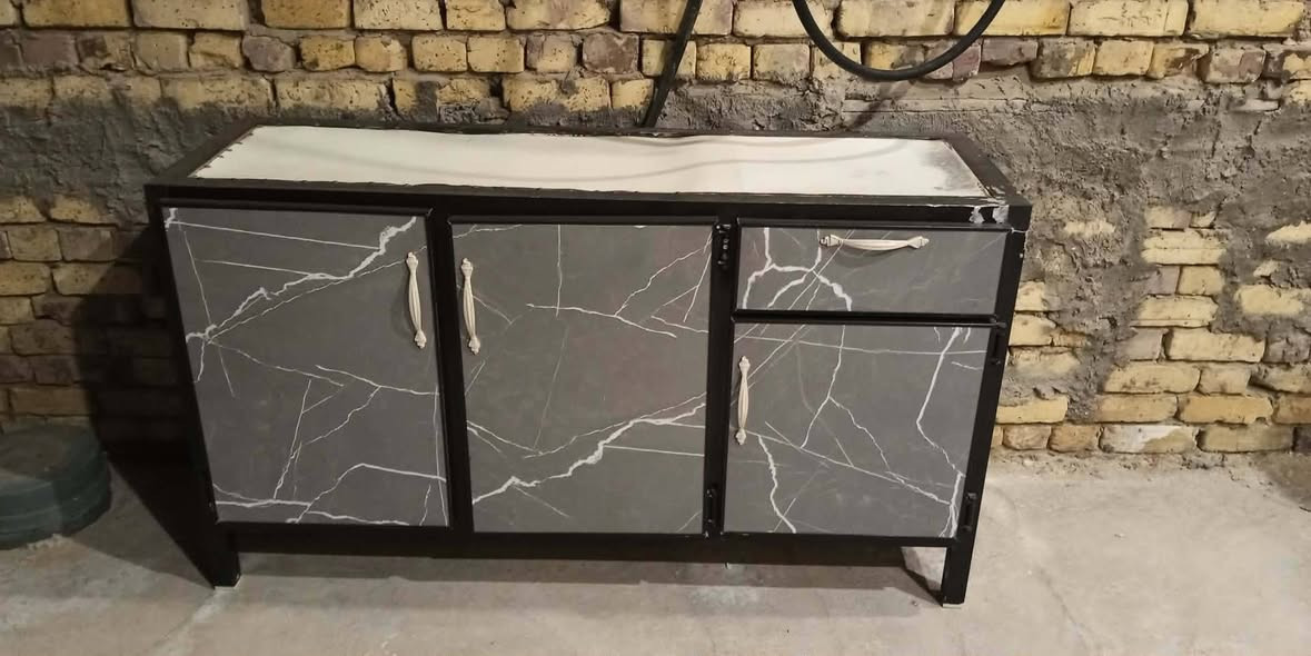 سنك مرمر المرمر بي ضرر موضح بالصوره ملحوم كاونتر ارضي وملحق سعره 100 بي مجال بسيط


**إذا كنت صاحب هذا الإعلان وتريد حذفه لأي سبب، رجاءا أرسل رسالة إلى الدعم الفني**