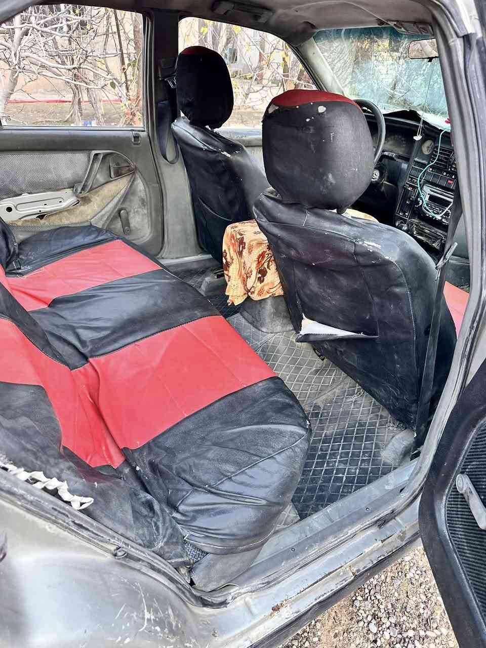 السلام عليكم 
اوميكا محرك 20 رقم الماني كابون بانزين سنويه عضم 
كيرها جديد محرك جديد سياره خدميه 
السعر ١٧ وبيها مجال بسيط 
***********
