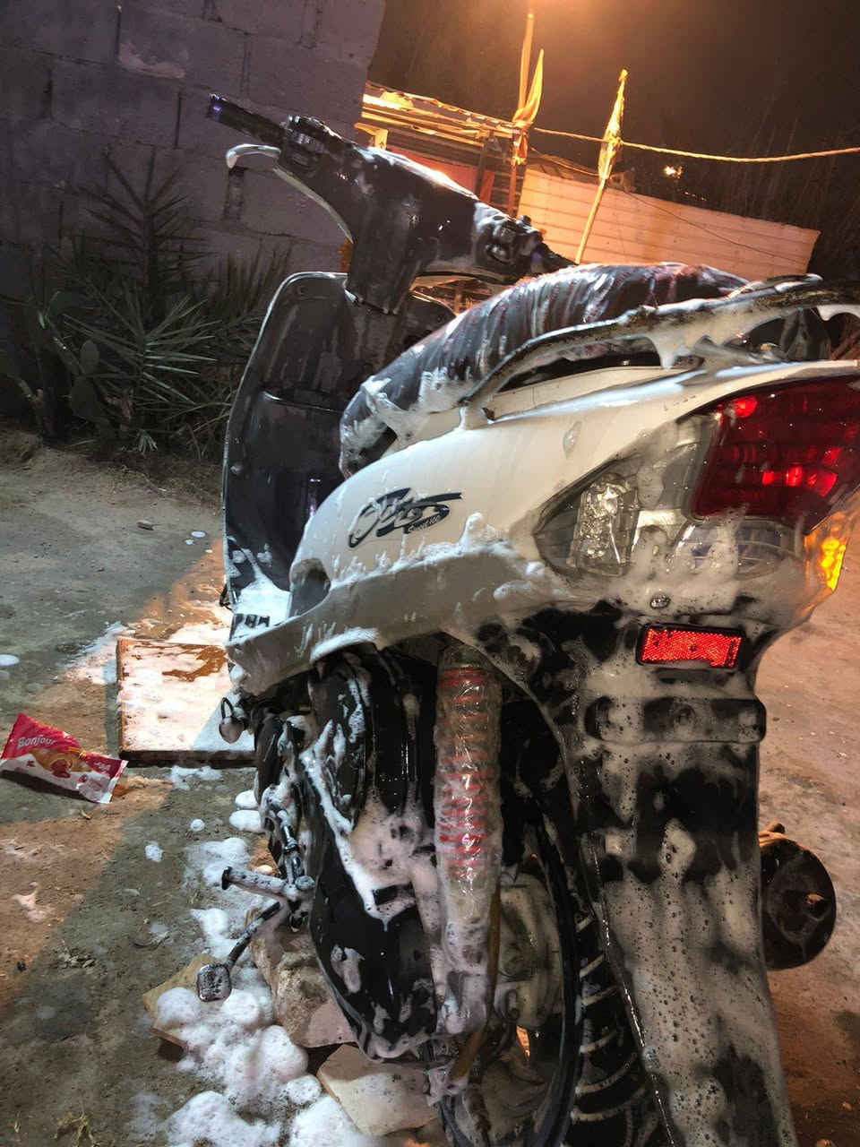 سلام عليكم ماكس قجمه دراجه مكينه بلاد مكينه حلوه ناعمه كهرباء شغاله سعره 600 بيه مجال قليل مكان البصره الجنينه 

***********
