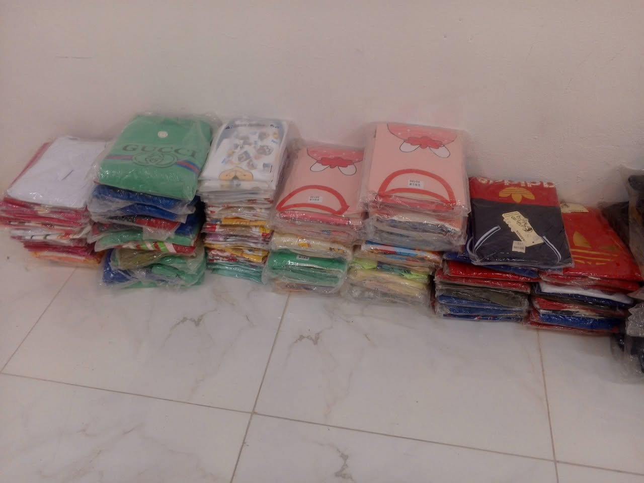 بضاعه مشكل شلعه البضاعه حلوه
***********
