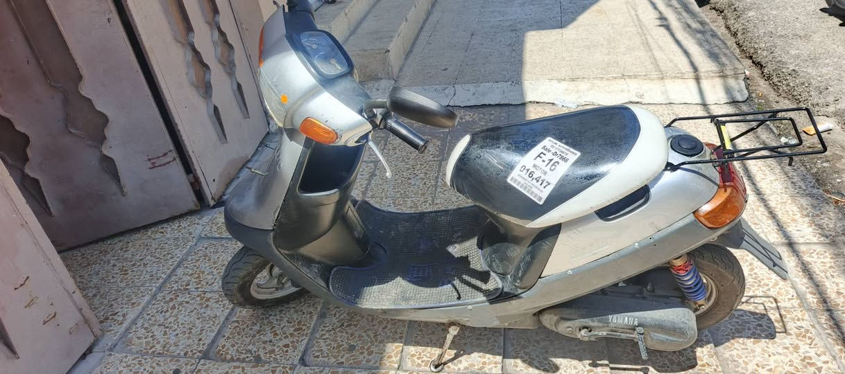 ماطور بوتين للبيع بدون صوت اكسن مكينة ناعمة سلف شغال كهربائيات شغالة شاصي شرط تايرات جديدة 
مكاني الايمن السعر ٣٠٠ 
‏‪***********‬‏ الشراي يتصل ما جاوب عالخاص
