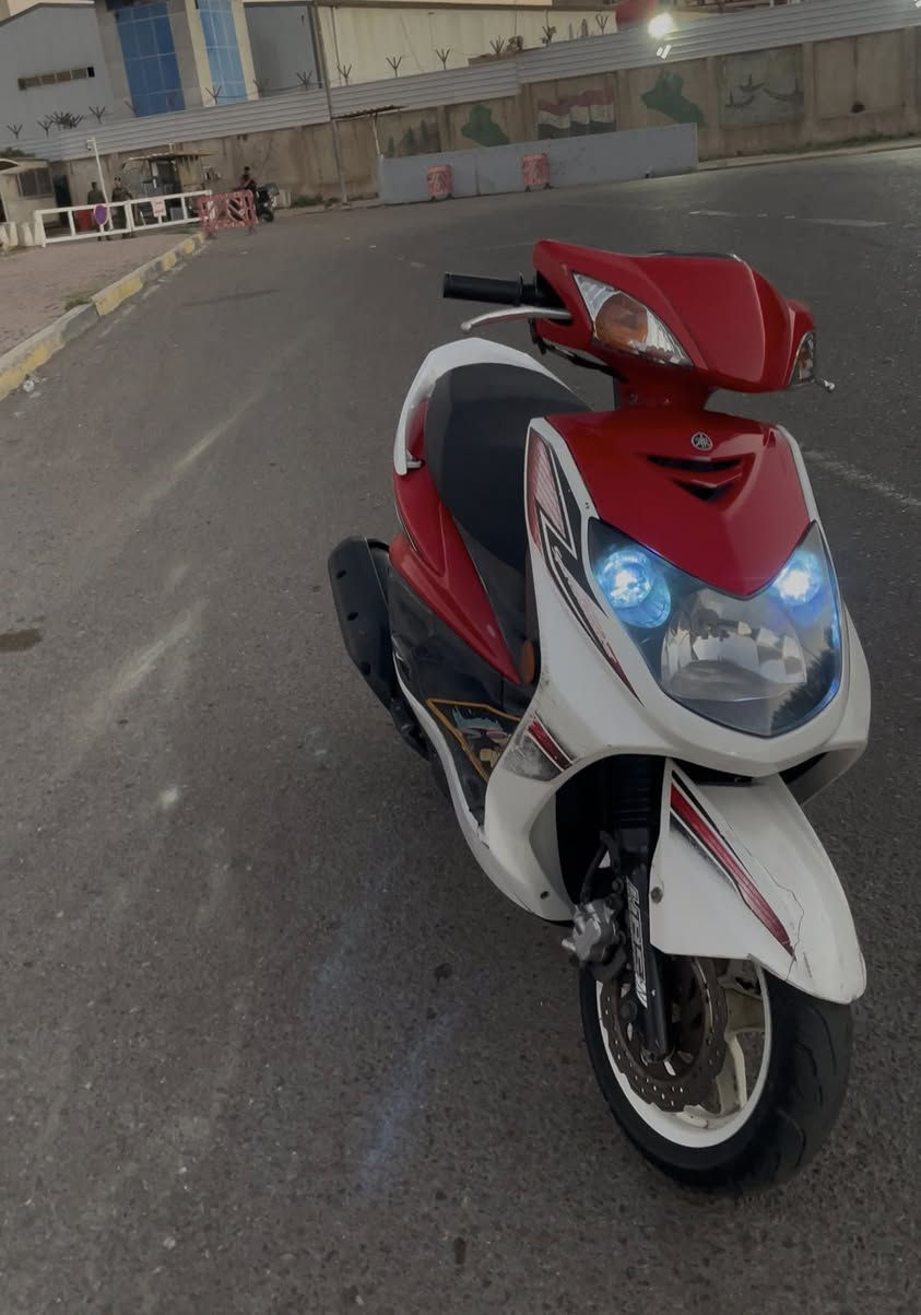 سلام عليكم سكنس فحل ام طلاعات خمسينية مكفولة مكينة ملح وخرسة  دهن موتل بانزين بس محسن الدراجة مال جناي مو بياع شراي تايرات جلاتيني شلعة معدل خير من الله دراجة مناقصها شي للاستفسار ***********
