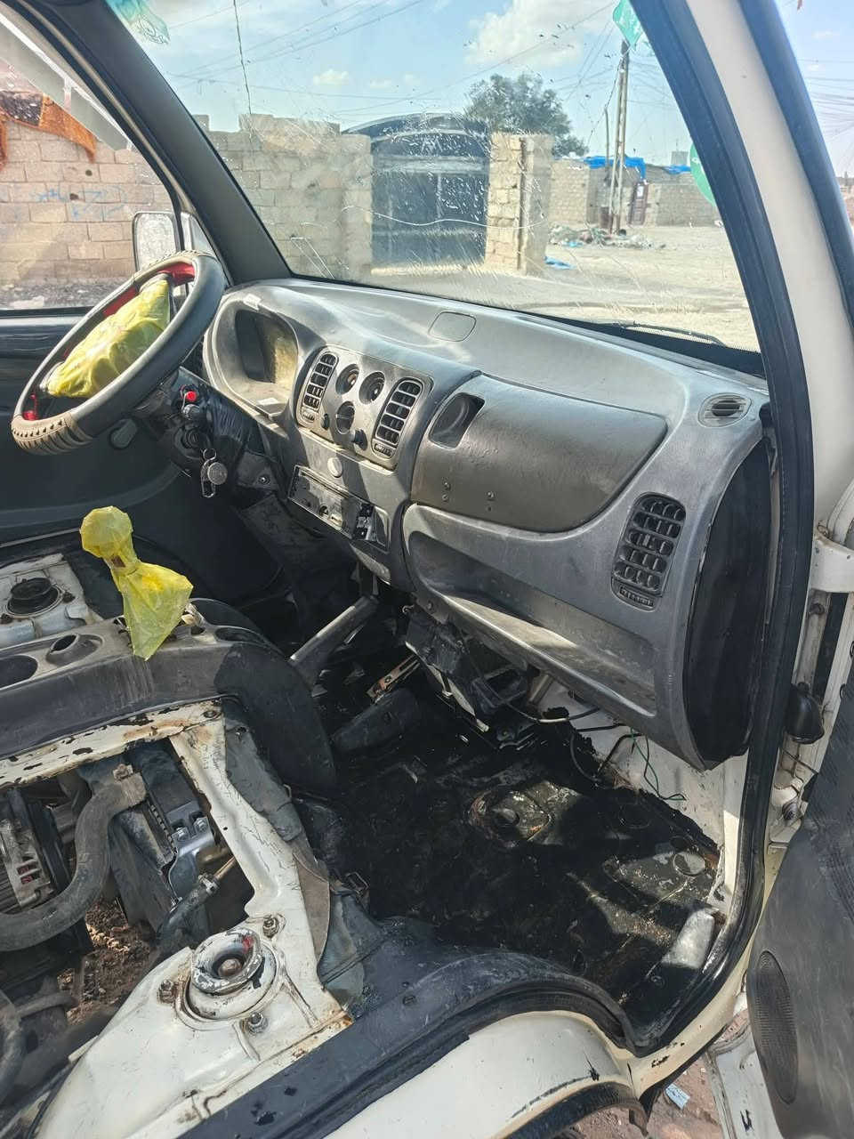 سلام عليكم هيفه للبيع موديل 2007سياره كلها شرط من دعاميه لدعاميه شرط السعر 22شراي  اتصل ***********
