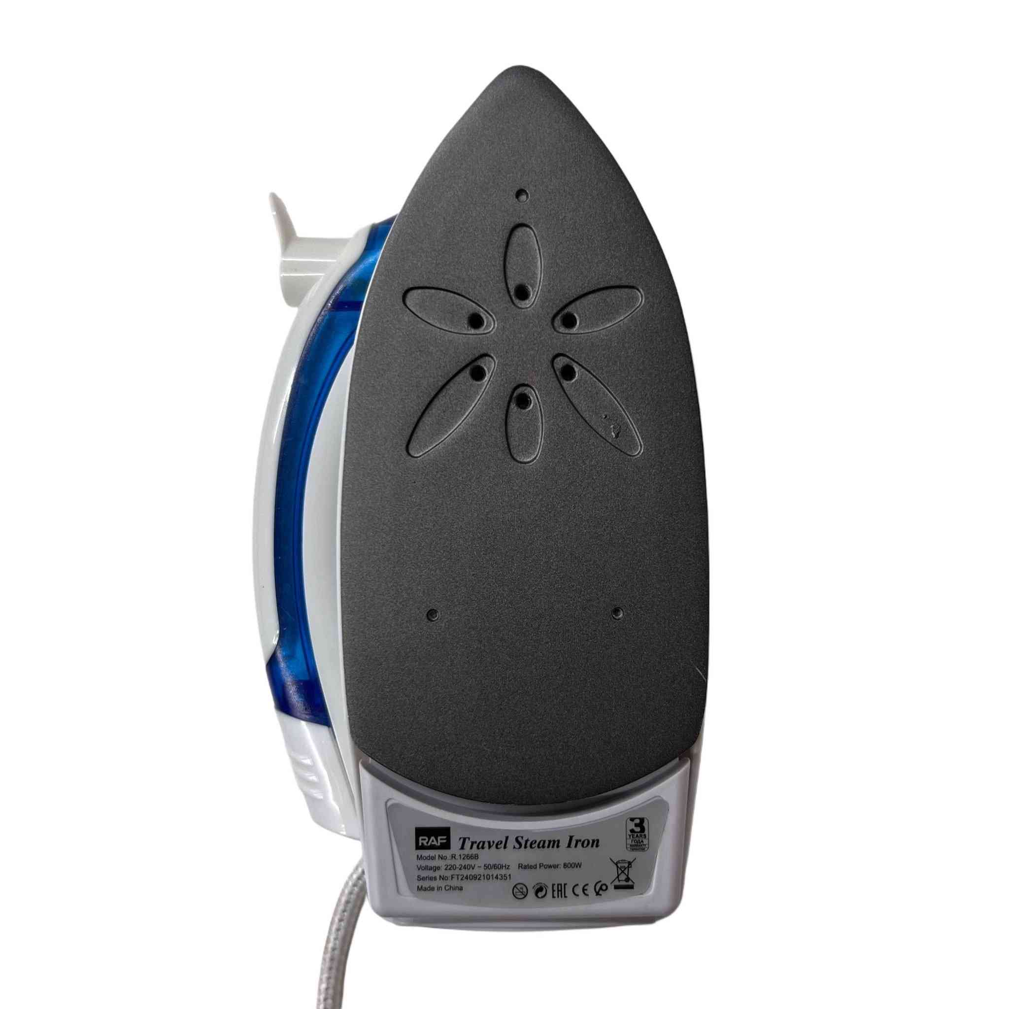 مكواة البخار قابل للطي RAF R.1266B هي الحل المثالي للمسافرين والأشخاص كثيري التنقل.

بفضل تصميمها المدمج ووزنها الخفيف، يمكن طيها لتناسب حقيبتك بسهولة دون أن تشغل مساحة كبيرة وللخزن في الاماكن الضيقة.

القوة: تعمل بقدرة 800 واط لتسخين سريع وإزالة فعالة للتجاعيد.

الوظائف: توفر خياري الكي بالبخار والجاف، مع وظيفة رش الماء لمزيد من الكفاءة.

قاعدة غير لاصقة: مزودة بلوح قاعدة مطلي بمادة PTFE (تفلون) لضمان انزلاق سلس على جميع أنواع الأقمشة ومنع الالتصاق.

تحكم بدرجة الحرارة: تحتوي على منظم حرارة قابل للتعديل (ثلاثة مستويات) لتناسب مختلف أنواع الأقمشة الحساسة.

تصميم عملي: مقبضها قابل للطي، وخزان الماء قابل للإزالة لإعادة التعبئة والصيانة بسهولة. السعر 14 الف راسل الصفحة أو واتساب ***********
