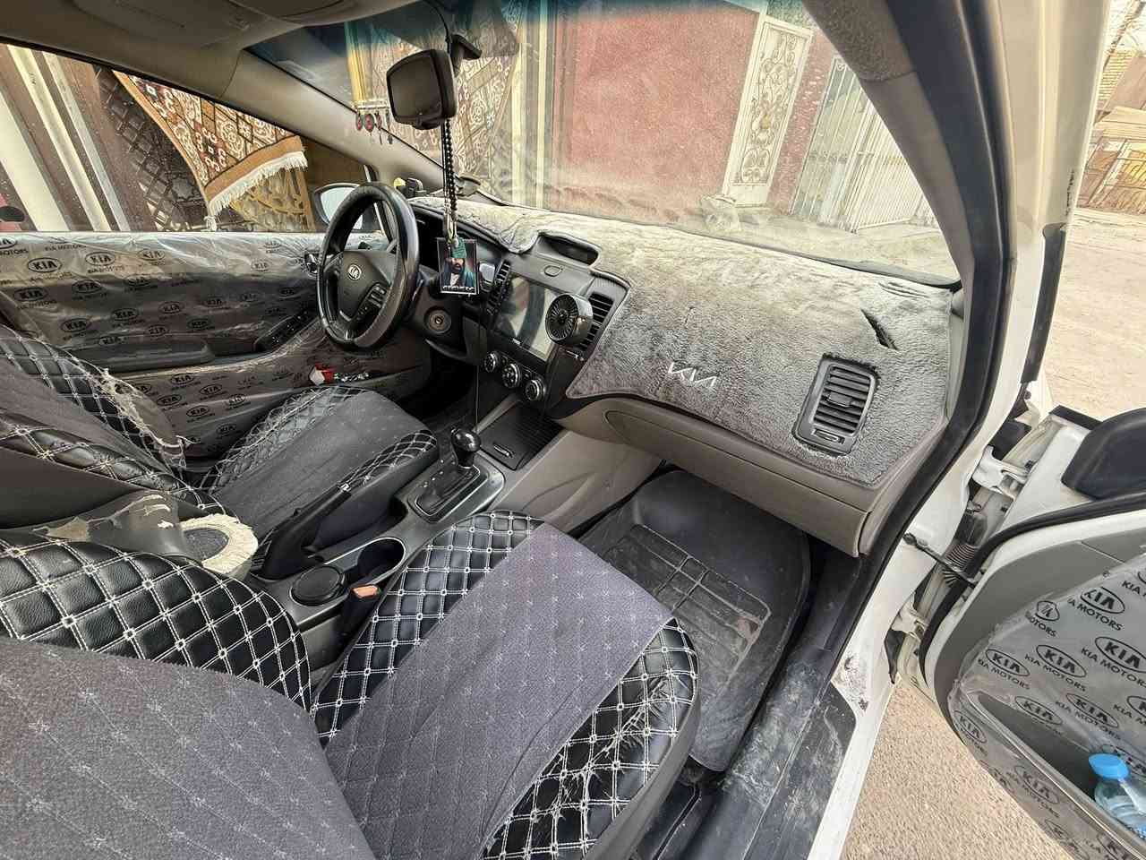 سيراتو موديل 14 خليجي رقم بغداد مميز فول مواصفات عدا فتحه وبصمه سعر 122


**إذا كنت صاحب هذا الإعلان وتريد حذفه لأي سبب، رجاءا أرسل رسالة إلى الدعم الفني**