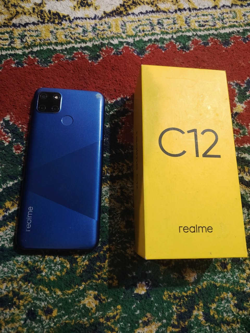 السلام عليكم نقال c12ريلمي نضيف مال بيت غراض مالته كيبل معه كارتون العنوان الجزيرة الفيحاء قرب جسر خالد اتصل على هاذا الرقم ***********
