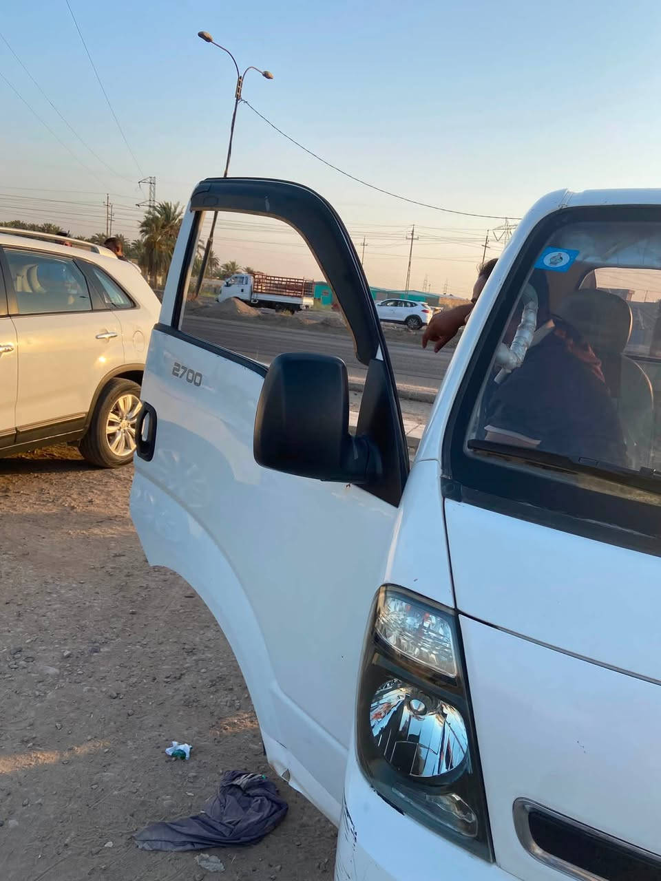 سلام عليكم
كيا حمل موديل ٢٠١٣ واسط 
سيارة جاهزة مابيها نقص عدا تبريد 
كير مكينا اكسل شاصي مكفوالات 
حادث سيارة البنيد مصلح ودوسات معمرة فقط 
مكان سيارة بغداد الدورة 
الاتصال ***********
***********
