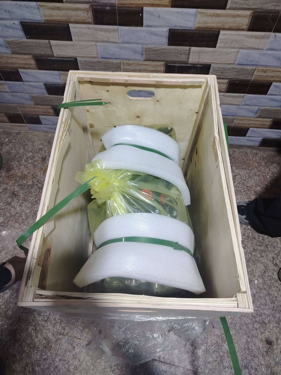 سلام عليكم
مكينه هايلوكس للبيع (كازززز)
مكينه زيرو شركه طك كارتون برغي ما مفتوح بيه مال كويت ، متوفر 3 قطع 
العنوان : البصرة - شارع التجاري
*********** اتصال واتساب
