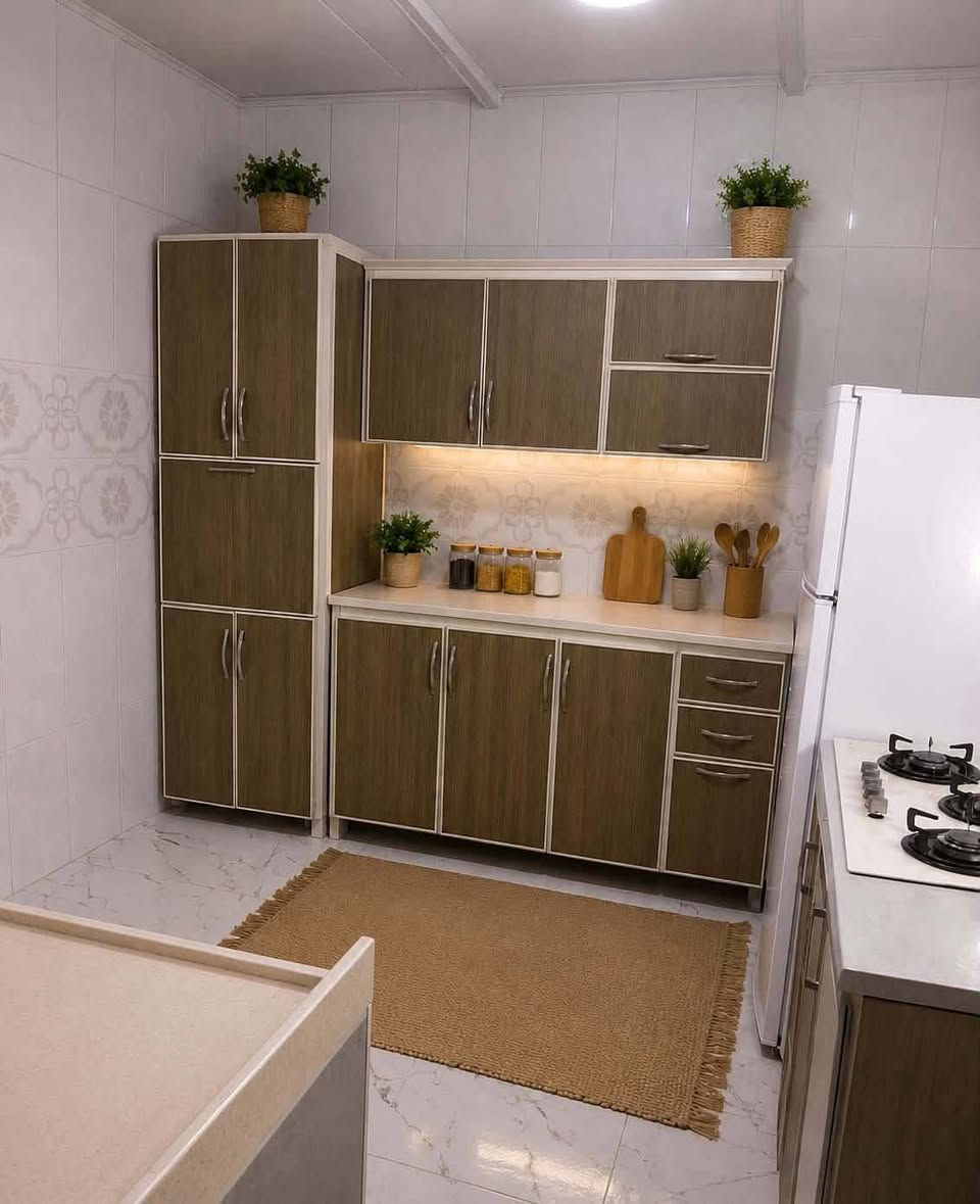بيت بل مدينه الكرفانيه مساحه 150 متر الوجه 15 ونزال 10 
غرفه 3 وصاله ومطبخ وديوانيه وصحيات 
غرفه ومطبخ وديوانيه والصحيات بناء والبغيه سندويج 
سعره / 50 قفل
موقعه الكرفانيه مقابيل الاندلس  كبال المدرسه 
للاستفسار : ***********
